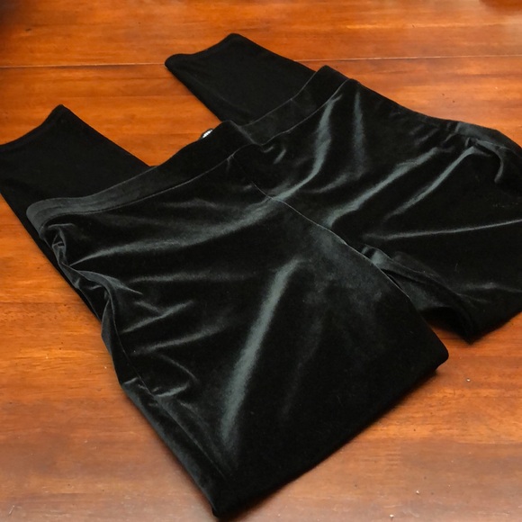 EXPRESS High Rise Stretch Velvet Leggings - Picture 3 of 6